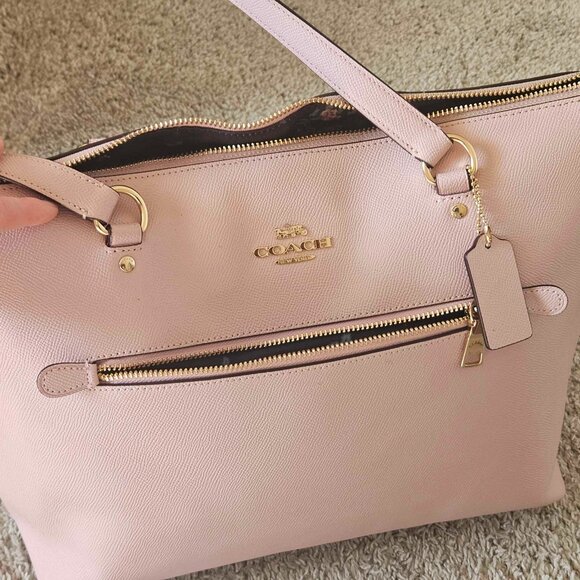 Light Pink Coach Regenerative Leather Tote Bag with Charm - Picture 4 of 16